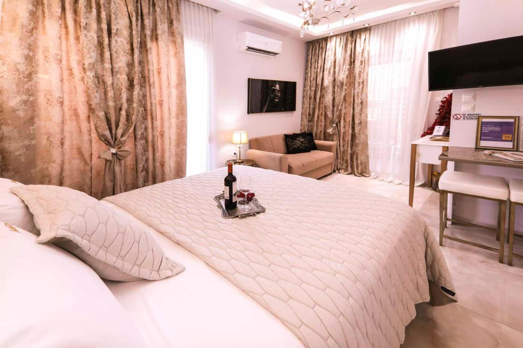 Goldenspace Exquisite Suite Near The Port ヴォロス エクステリア 写真
